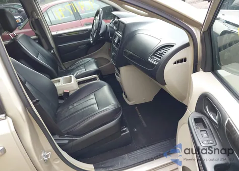 2015 Chrysler Town & Country Touring из США, поврежденный, VIN 2C4RC1BG6FR602012